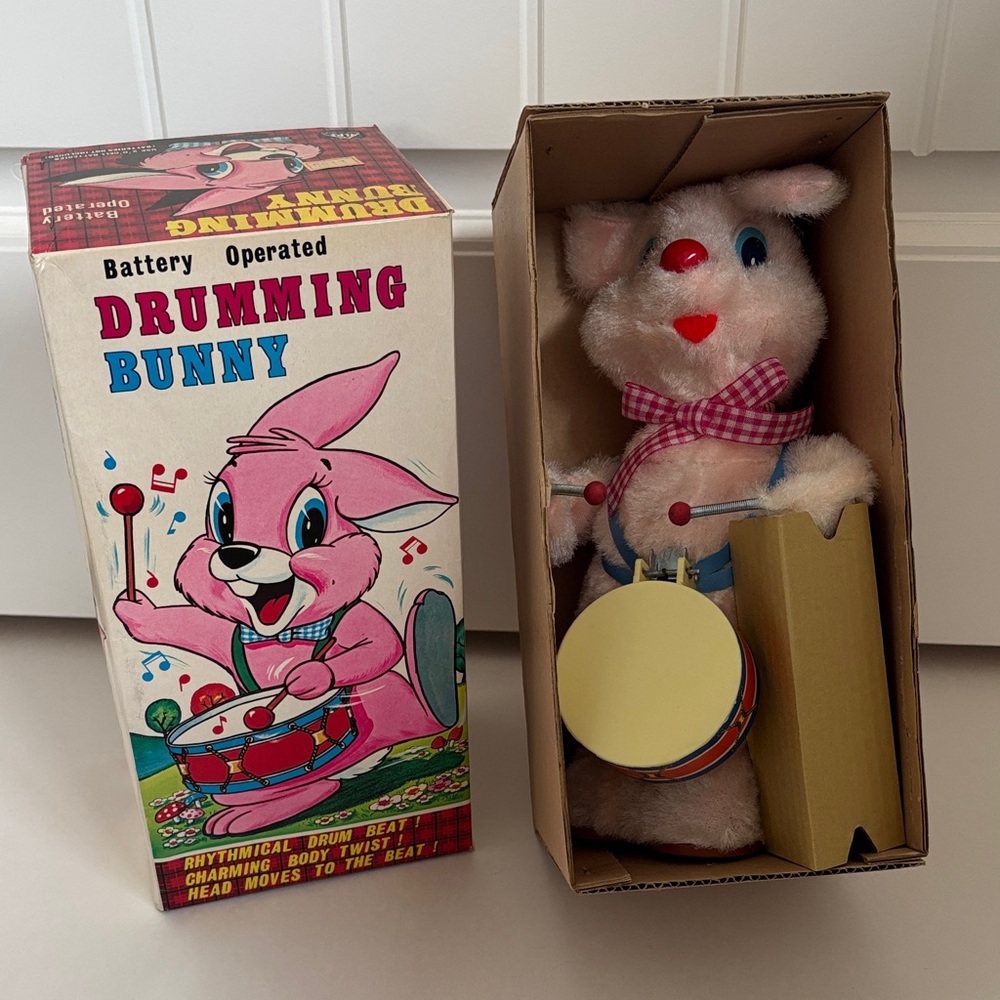Rare Vintage‎ Japan Alps Drumming Pink Bunny w/ Box Collectible 1950’s